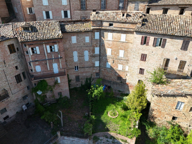 Casa cielo-terra in vendita a Amandola