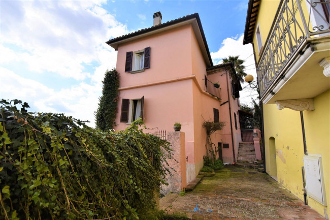 Villetta bifamiliare in vendita a Colli del Tronto