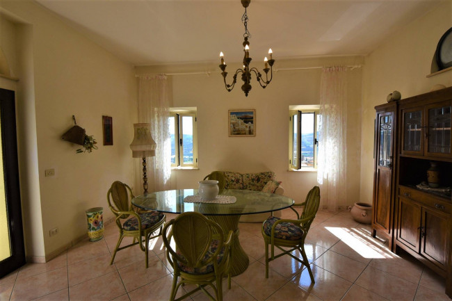 family villa for sale in Colli del Tronto