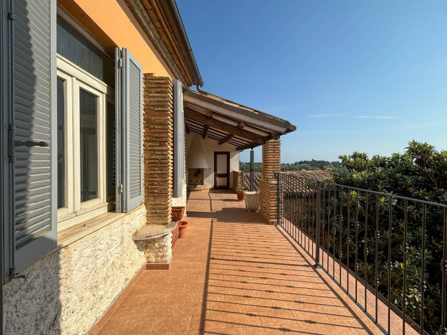 Casa cielo-terra in vendita a Civitanova Marche