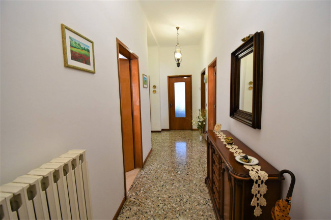 family villa for sale in Montegiorgio