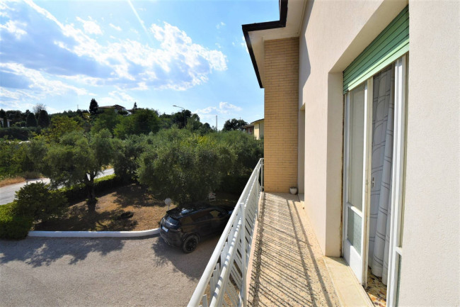 family villa for sale in Montegiorgio