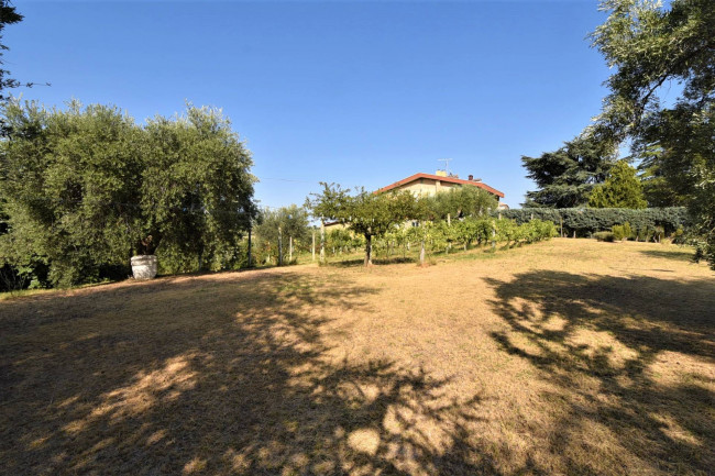 family villa for sale in Montegiorgio