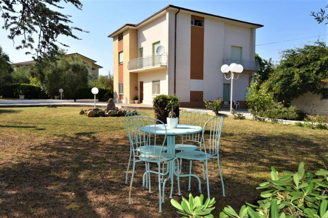 family villa for sale in Montegiorgio