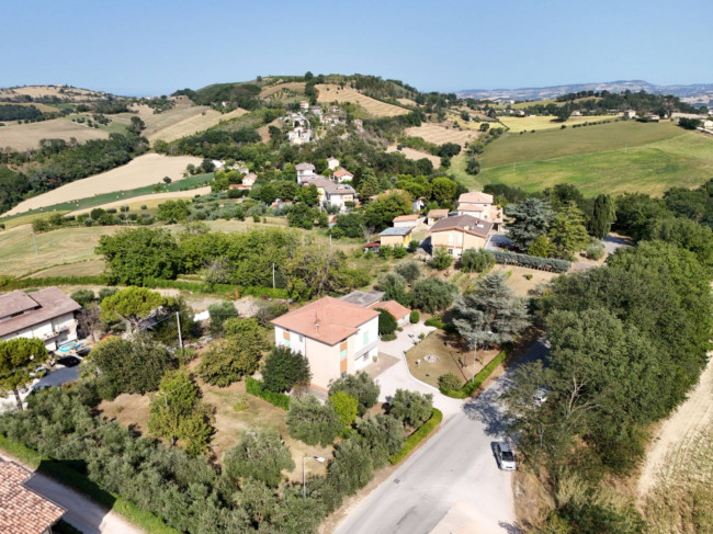 Villetta bifamiliare in vendita a Montegiorgio