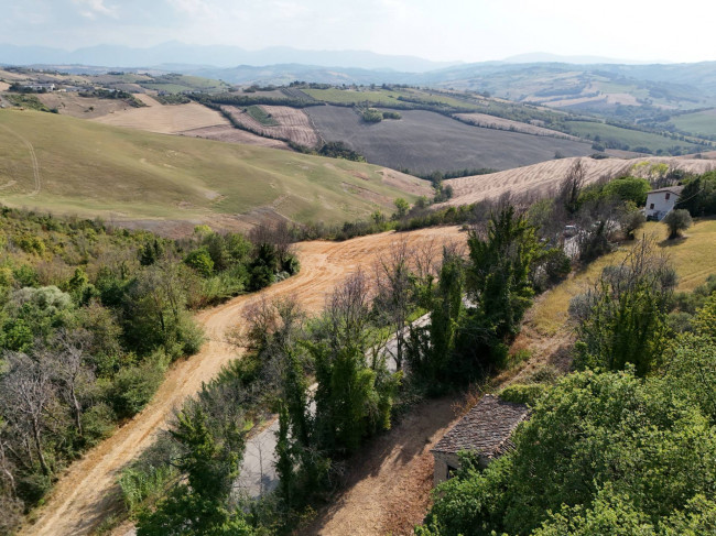 Rustico in vendita a Massa Fermana