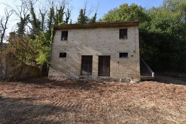 Rustic for sale in Massa Fermana