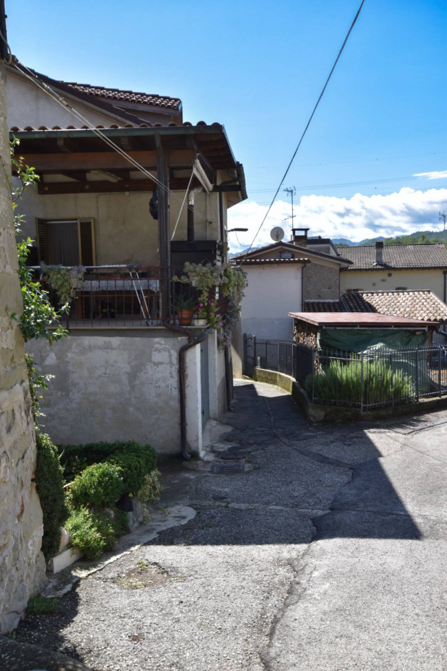 Casa indipendente in vendita a Roccafluvione (AP)