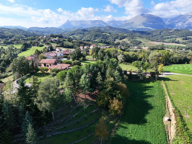 Villa in vendita a Amandola