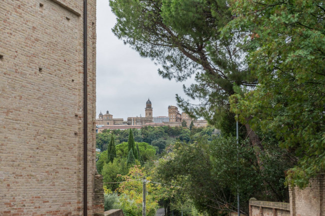 Casa indipendente in vendita a Macerata (MC)