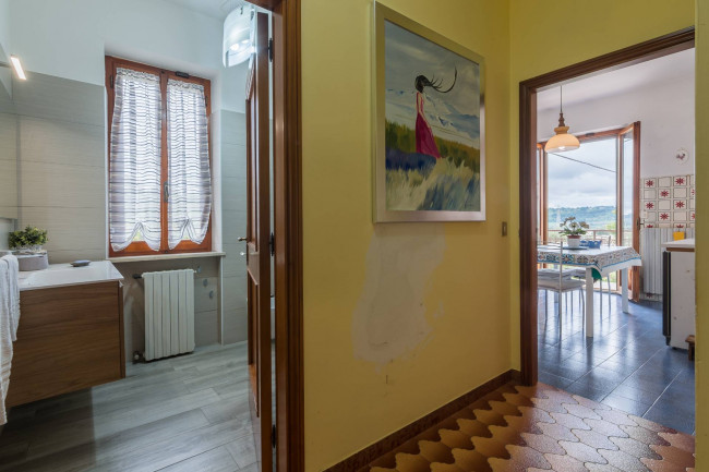 Casa indipendente in vendita a Villa Potenza, Macerata (MC)