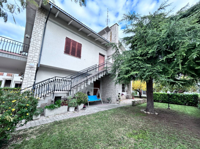 Casa singola in vendita a Montecassiano