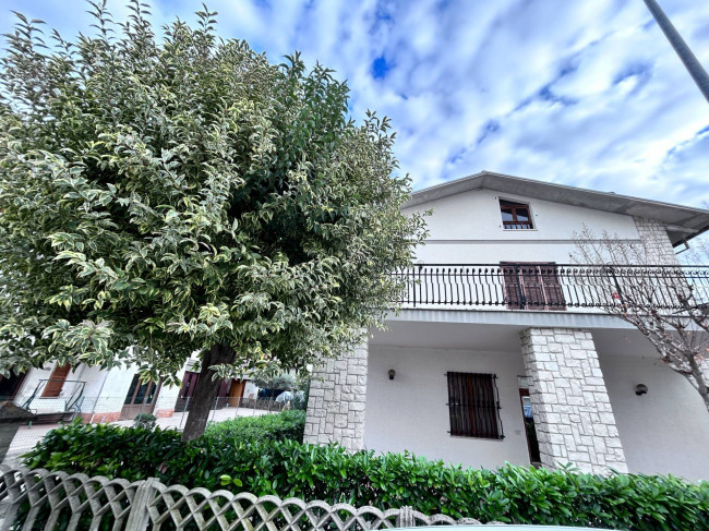 Casa singola in vendita a Montecassiano