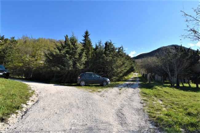 Villetta bifamiliare in vendita a San Ginesio