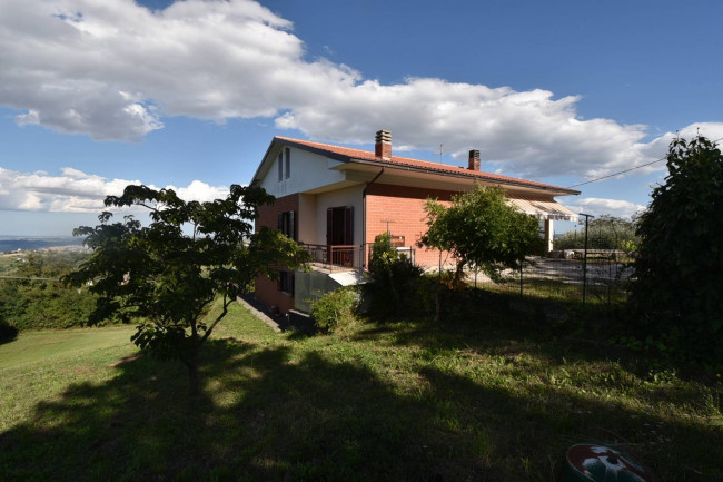 Casale in vendita a Sant'Angelo in Pontano