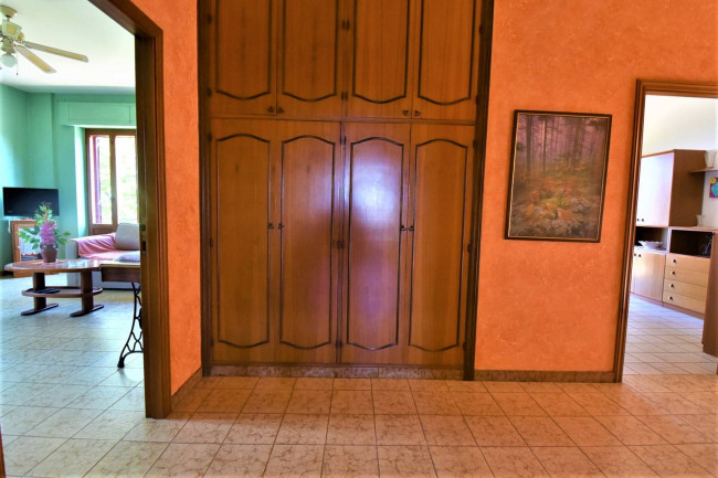 Casale in vendita a Sant'Angelo in Pontano