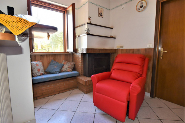 Casale in vendita a Sant'Angelo in Pontano