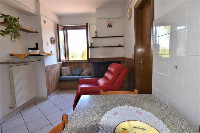 Casale in vendita a Sant'Angelo in Pontano