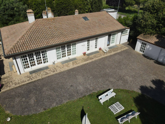 Villa in vendita a Civitanova Marche