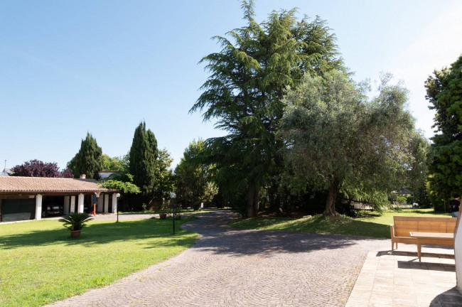 Villa in vendita a Civitanova Marche