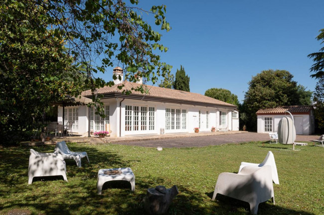 Villa in vendita a Civitanova Marche