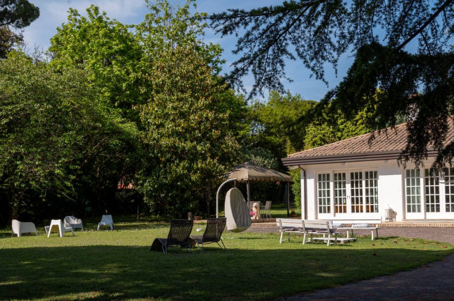 Villa in vendita a Civitanova Marche