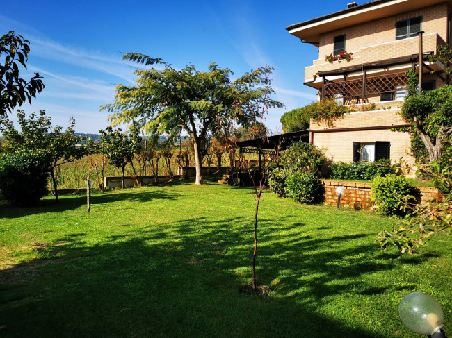 Villa in vendita a Civitanova Marche
