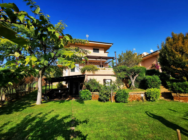 Villa in vendita a Civitanova Marche
