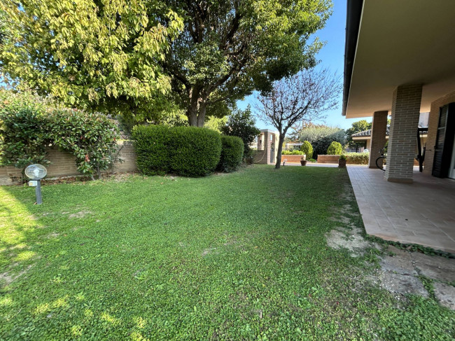 Villa in vendita a Civitanova Marche