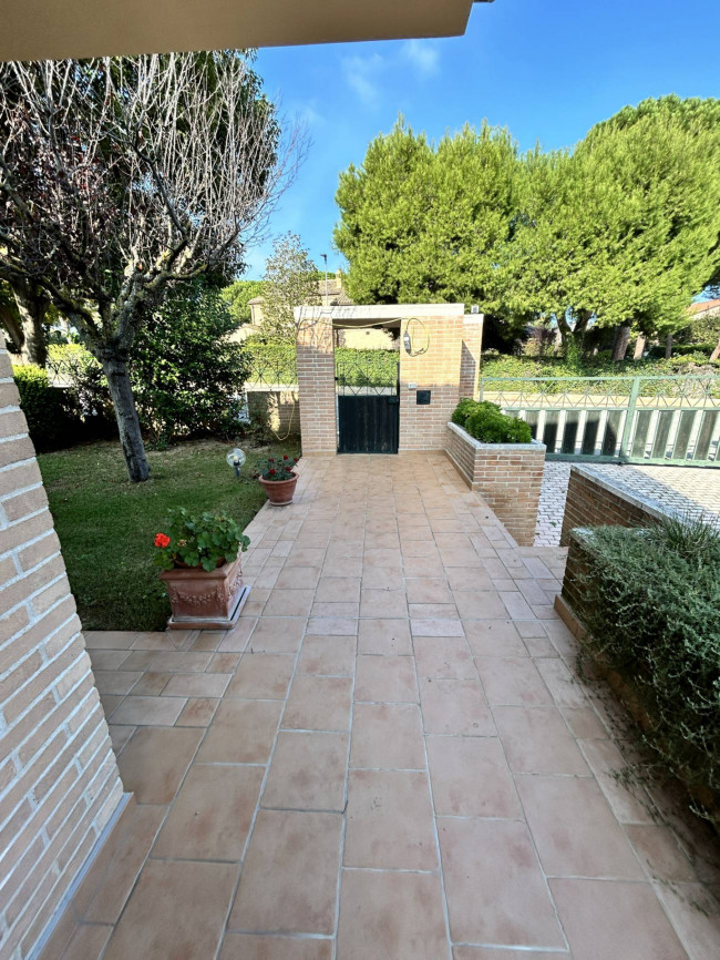 Villa in vendita a Civitanova Marche
