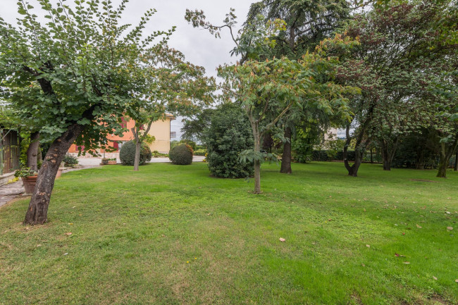 Casa singola in Vendita a Macerata