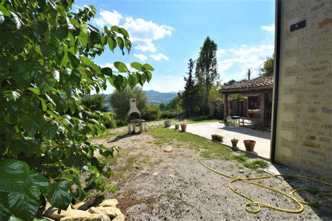 Casale in vendita a Penna San Giovanni