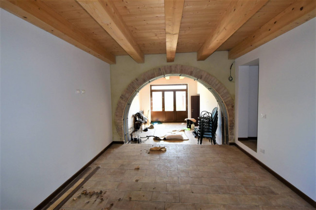 Casale in vendita a Penna San Giovanni