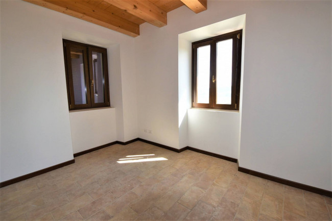 Casale in vendita a Penna San Giovanni