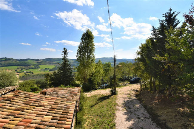 Casale in vendita a Penna San Giovanni
