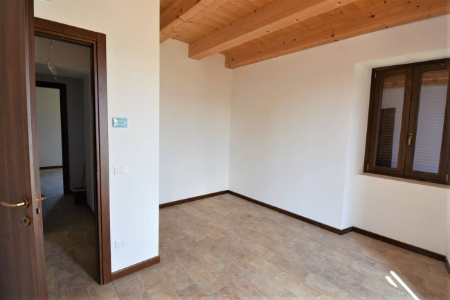 Casale in vendita a Penna San Giovanni