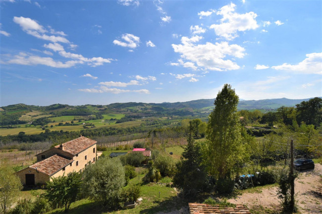 Casale in vendita a Penna San Giovanni