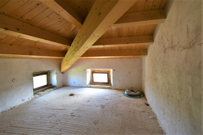 Casale in vendita a Penna San Giovanni