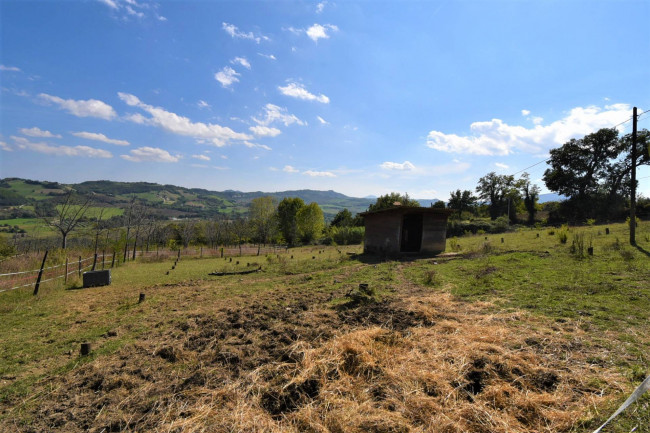 Casale in vendita a Penna San Giovanni