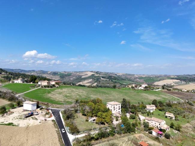 Casale in vendita a Penna San Giovanni