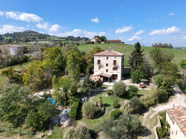 Casale in vendita a Penna San Giovanni