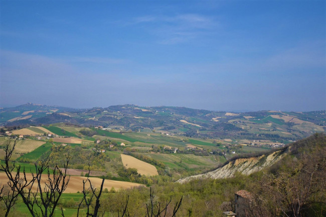 Appartamento in vendita a Montedinove