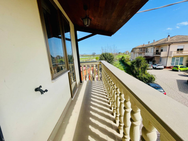 Appartamento in vendita a Montecosaro