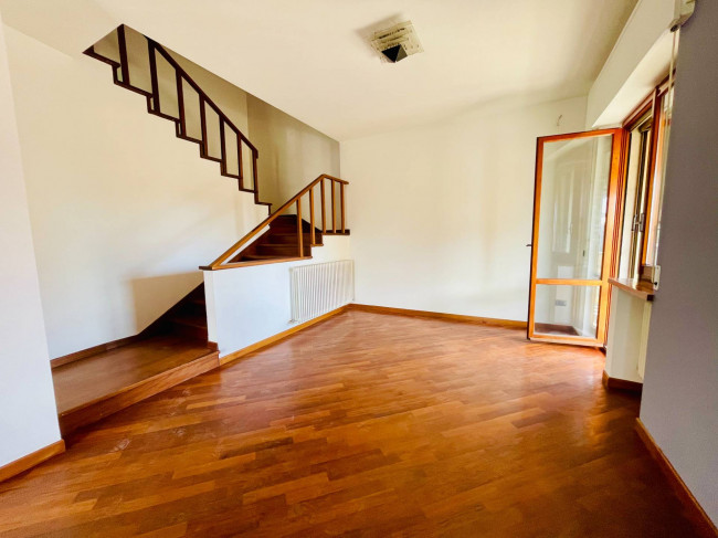 Appartamento in vendita a Montecosaro