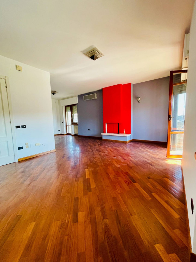 Appartamento in vendita a Montecosaro