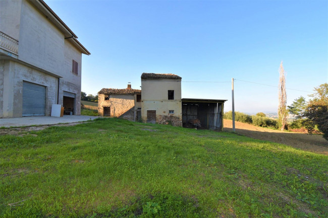 Casa singola in vendita a Monteleone di Fermo