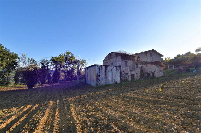Casa singola in vendita a Monteleone di Fermo