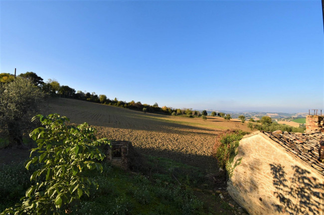 Casa singola in vendita a Monteleone di Fermo