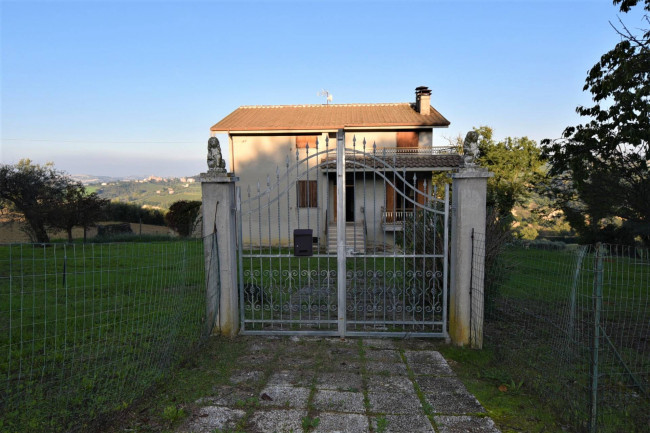 Casa singola in vendita a Monteleone di Fermo