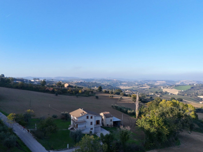Casa singola in vendita a Monteleone di Fermo
